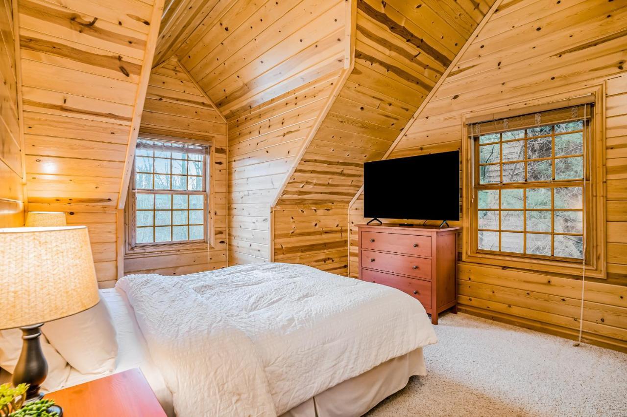 Kingfisher Cove Cabin 19 Saugatuck Exterior photo